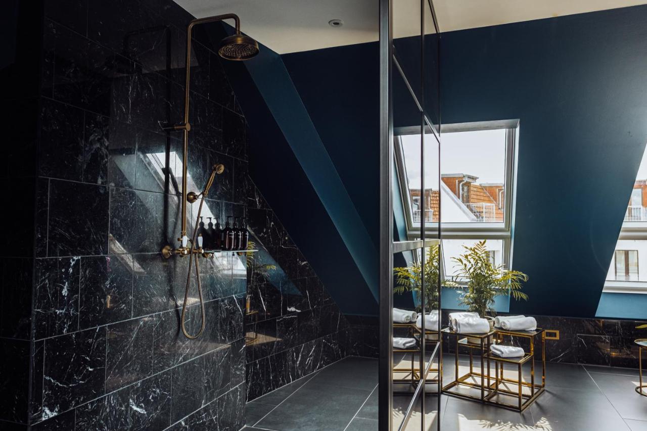Hotel Provocateur