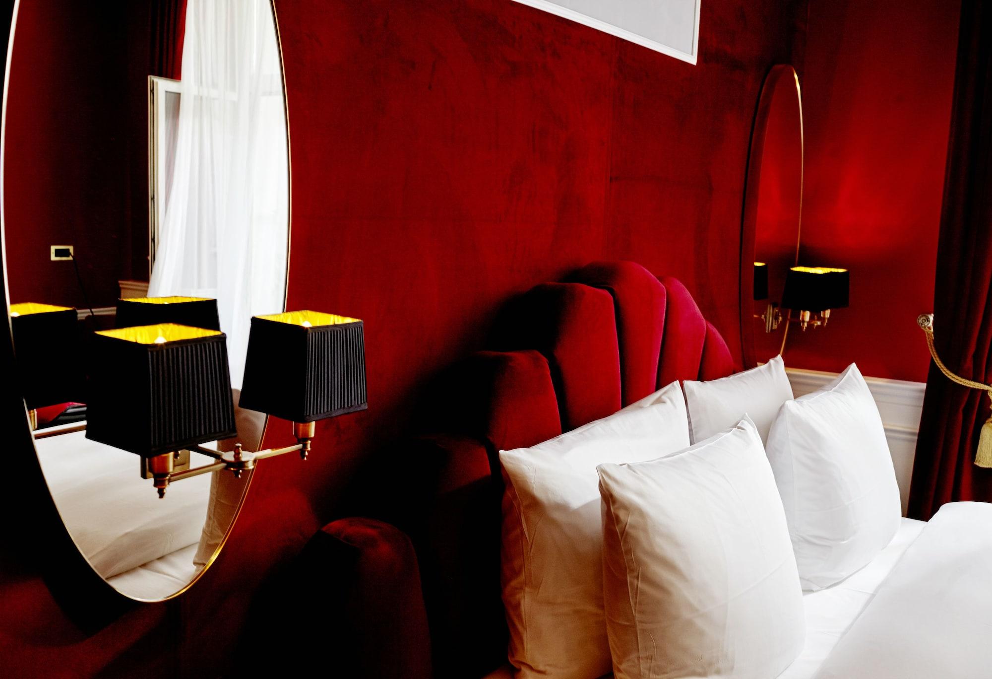 Provocateur Hotel 4*